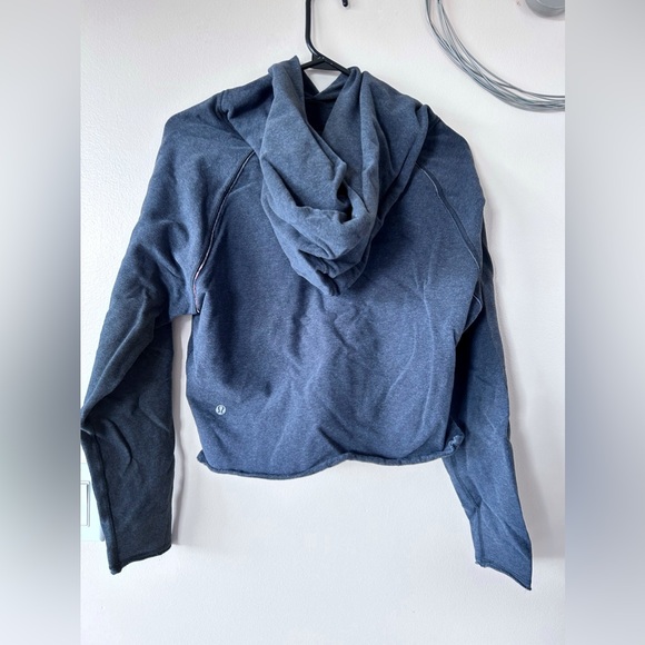 Lululemon cropped sweater - Picture 2 of 2